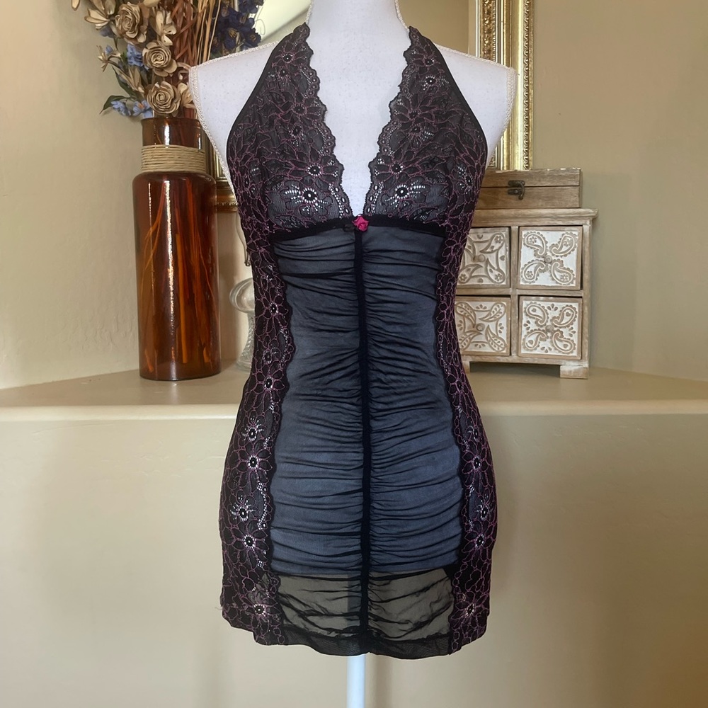 Vintage fredericks of hollywood mesh slip